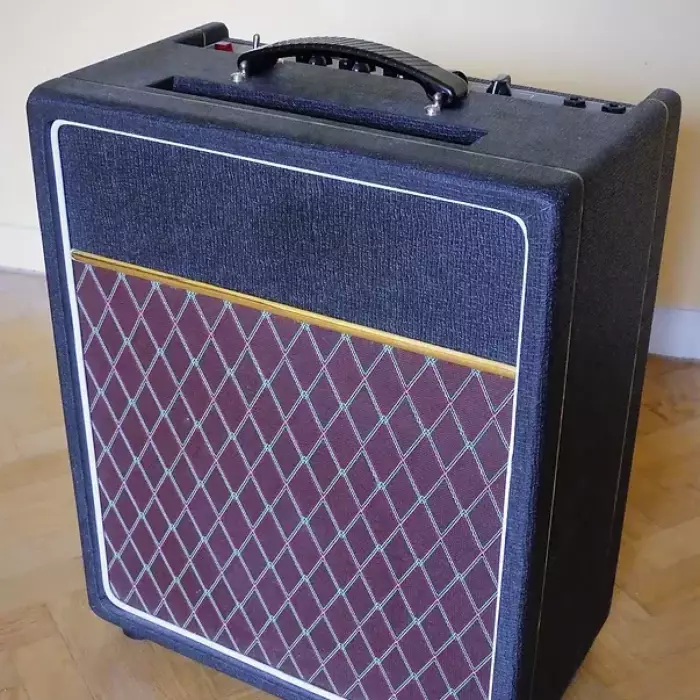 GF AUDIO - Jimi AC10